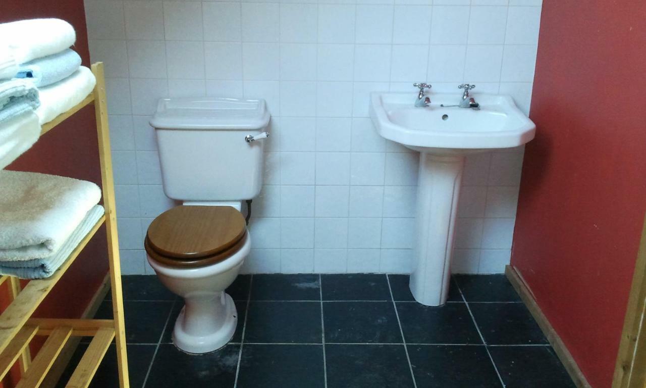 The Village Studio Apartments Moate Kültér fotó